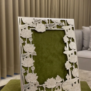 blooming photo frame