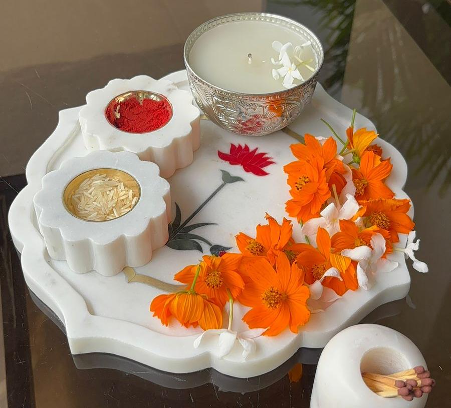 daisy diyas (set of 2) daisy diyas (set of 2)